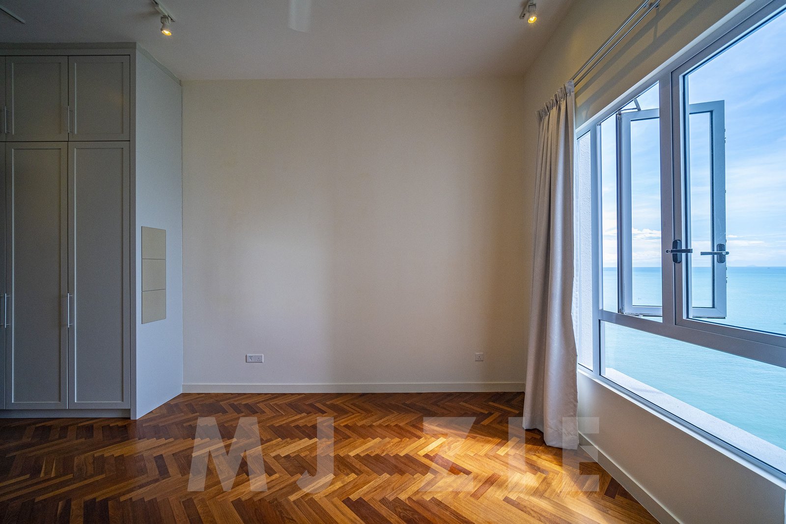 Andaman Quayside 268