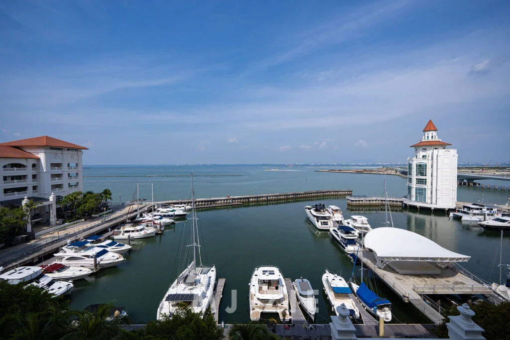 The Suites @ Straits Quay 1