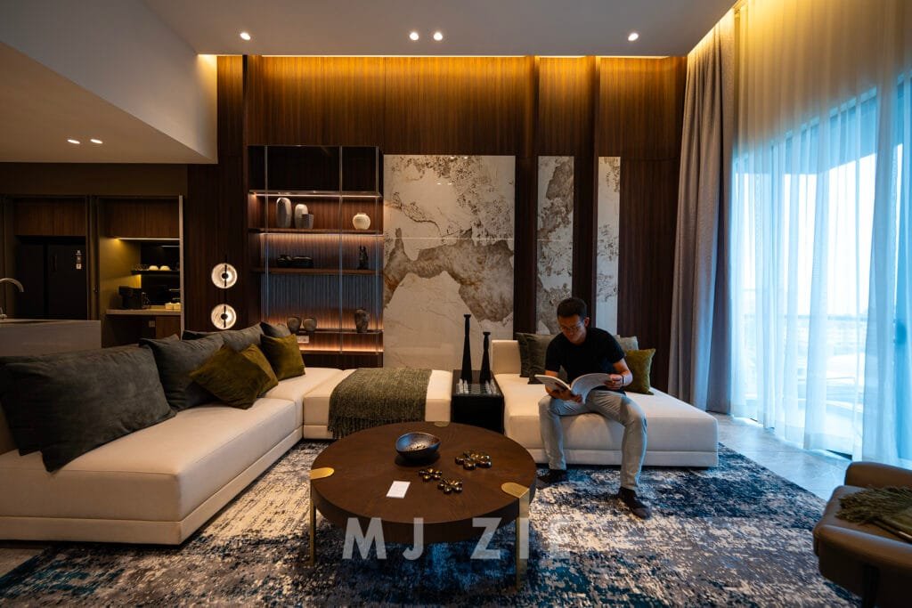 Hinai Heights - Showroom 19