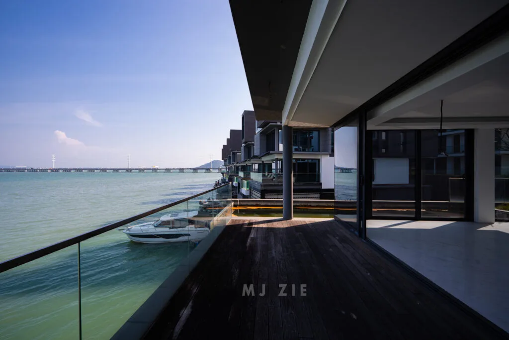 The Light Collection 4 - Water Villas 1